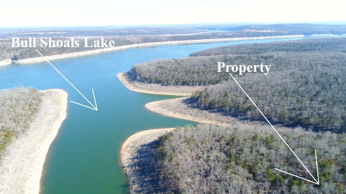 3 acres with 145' of FRONTAGE on "Take Line" at Bull Shoals Lake ID